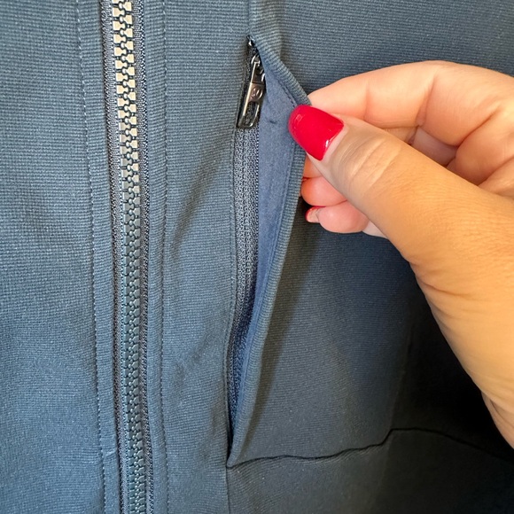 Lululemon Sojourn Jacket True Navy Sz.L - Picture 7 of 10